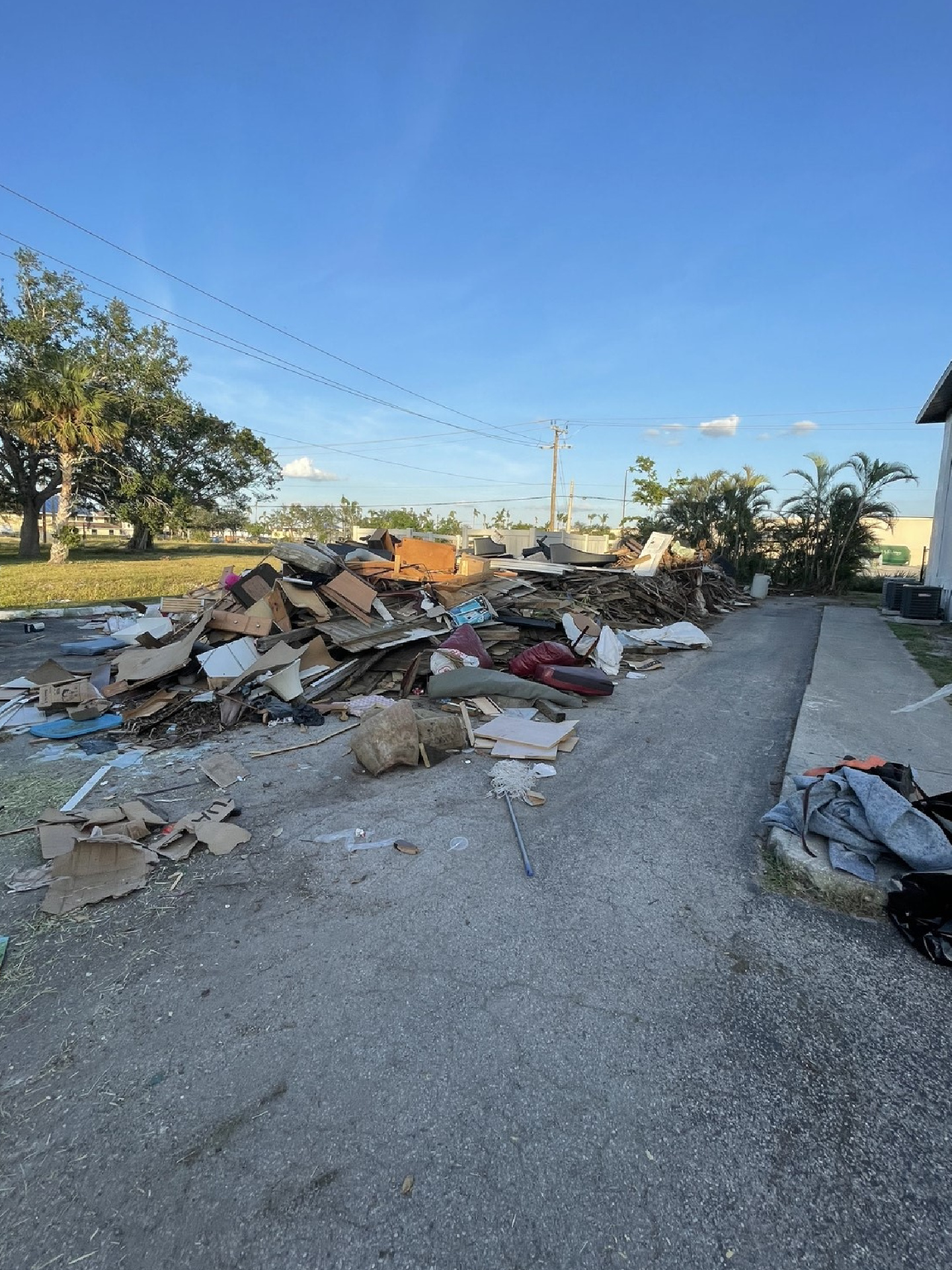 junk removal services fort myers